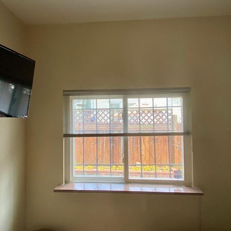 Historic Townhouse Oasis With En-Suite Bathroom 费城 外观 照片