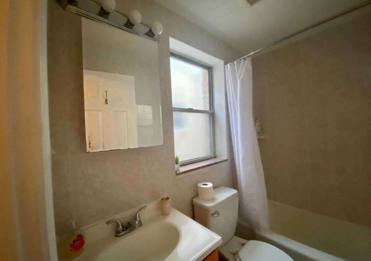 Historic Townhouse Oasis With En-Suite Bathroom 费城 客房 照片