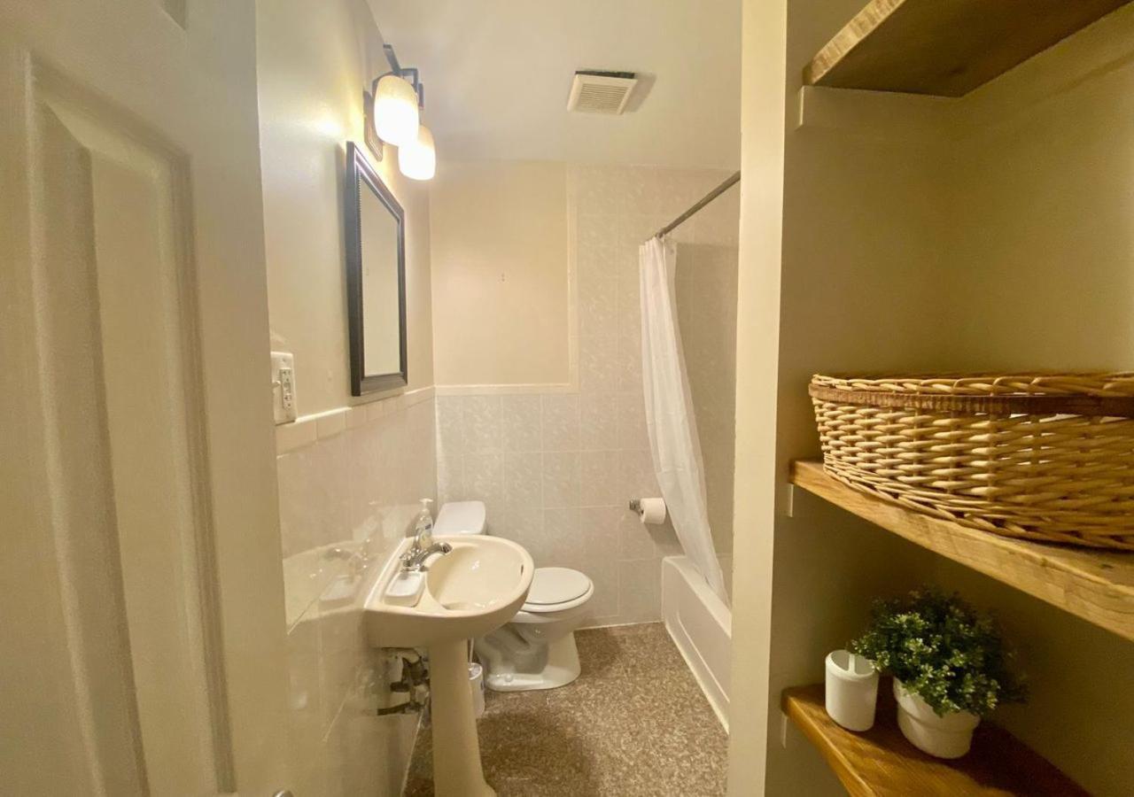 Historic Townhouse Oasis With En-Suite Bathroom 费城 客房 照片