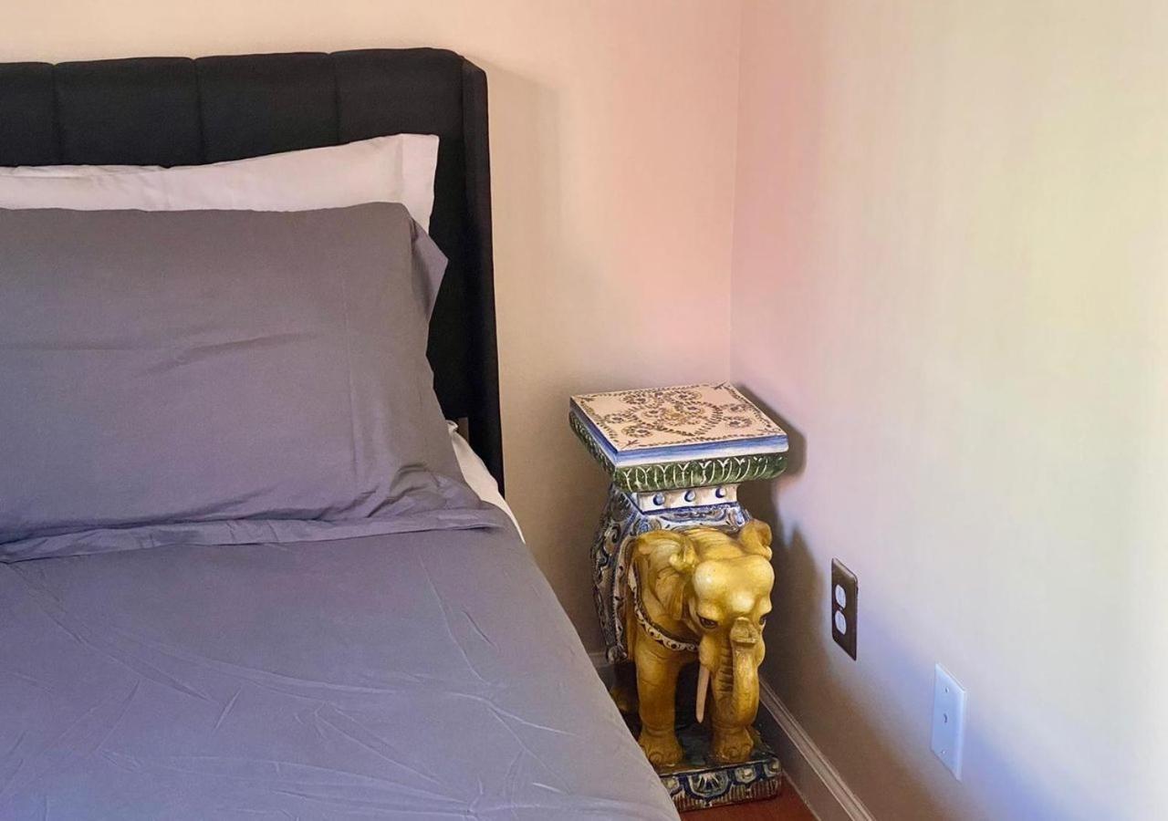Historic Townhouse Oasis With En-Suite Bathroom 费城 外观 照片