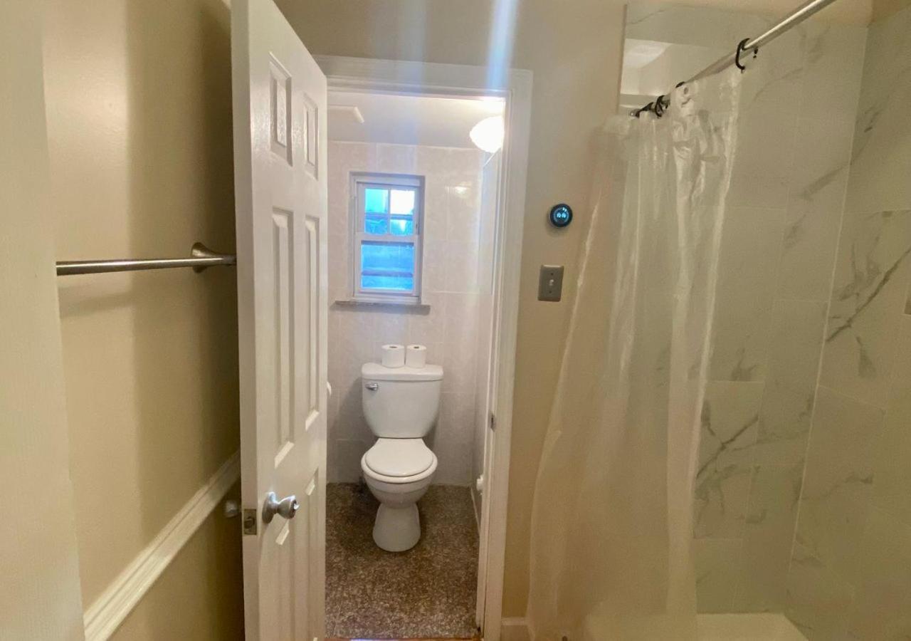 Historic Townhouse Oasis With En-Suite Bathroom 费城 客房 照片