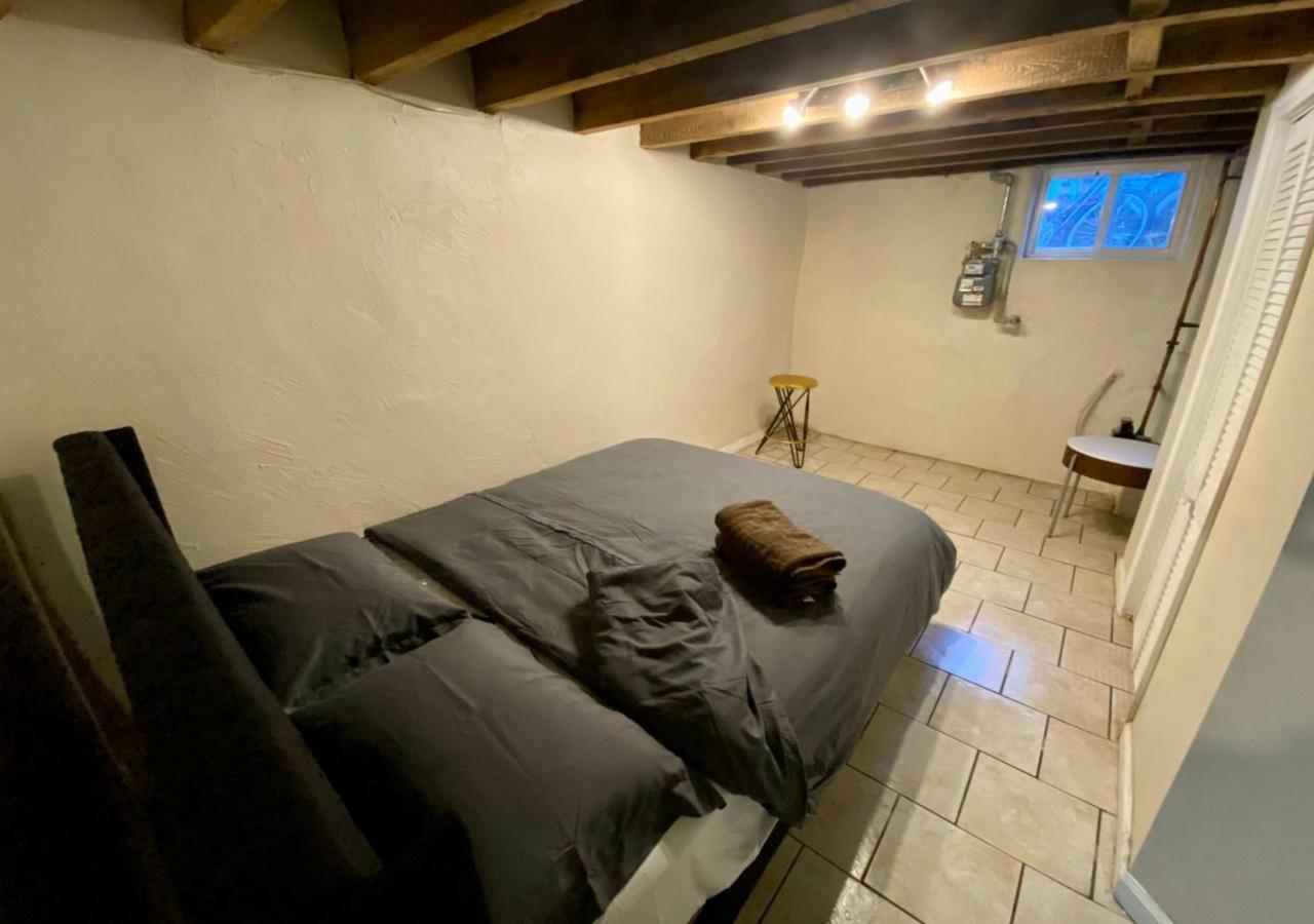Historic Townhouse Oasis With En-Suite Bathroom 费城 客房 照片