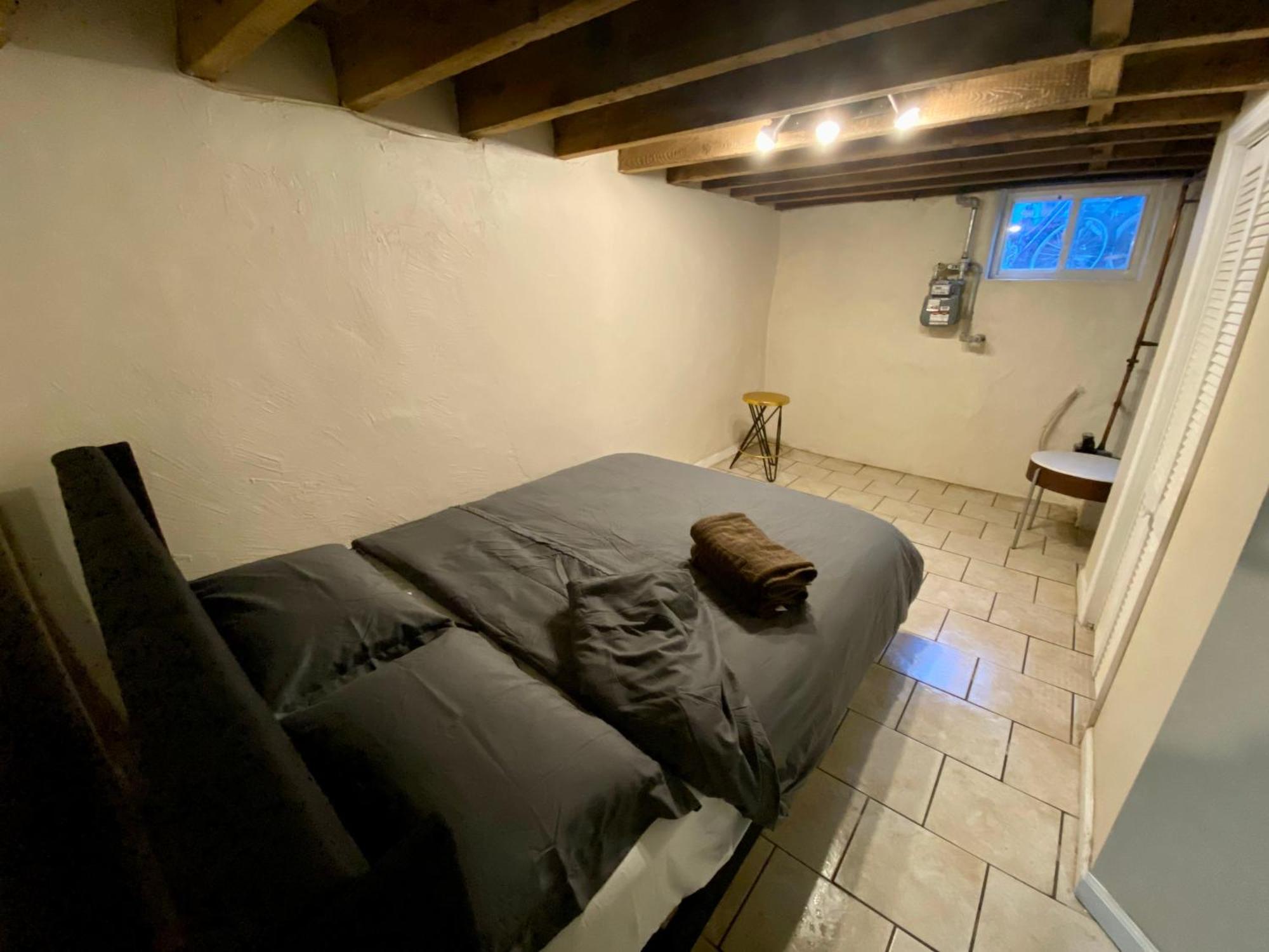 Historic Townhouse Oasis With En-Suite Bathroom 费城 客房 照片