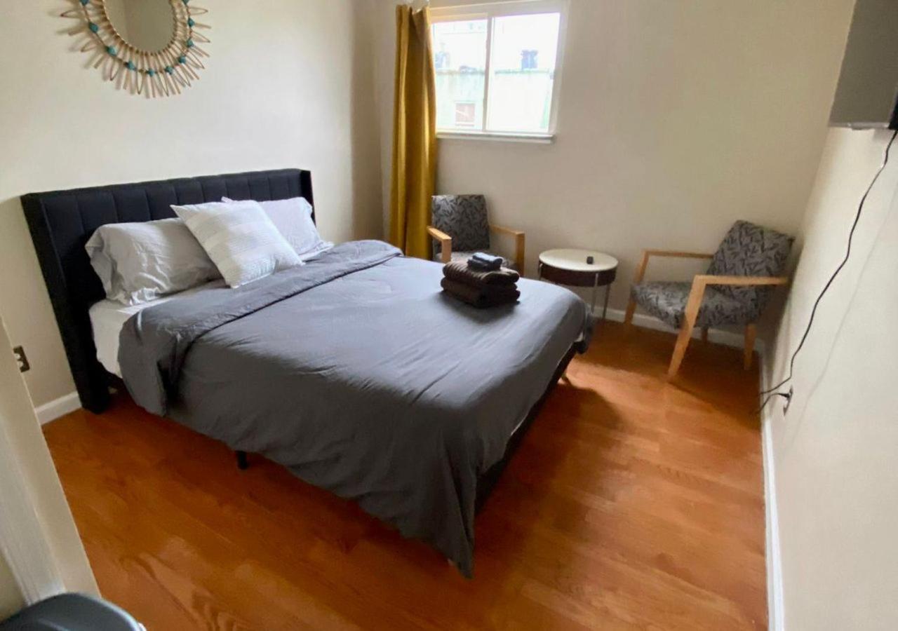 Historic Townhouse Oasis With En-Suite Bathroom 费城 外观 照片