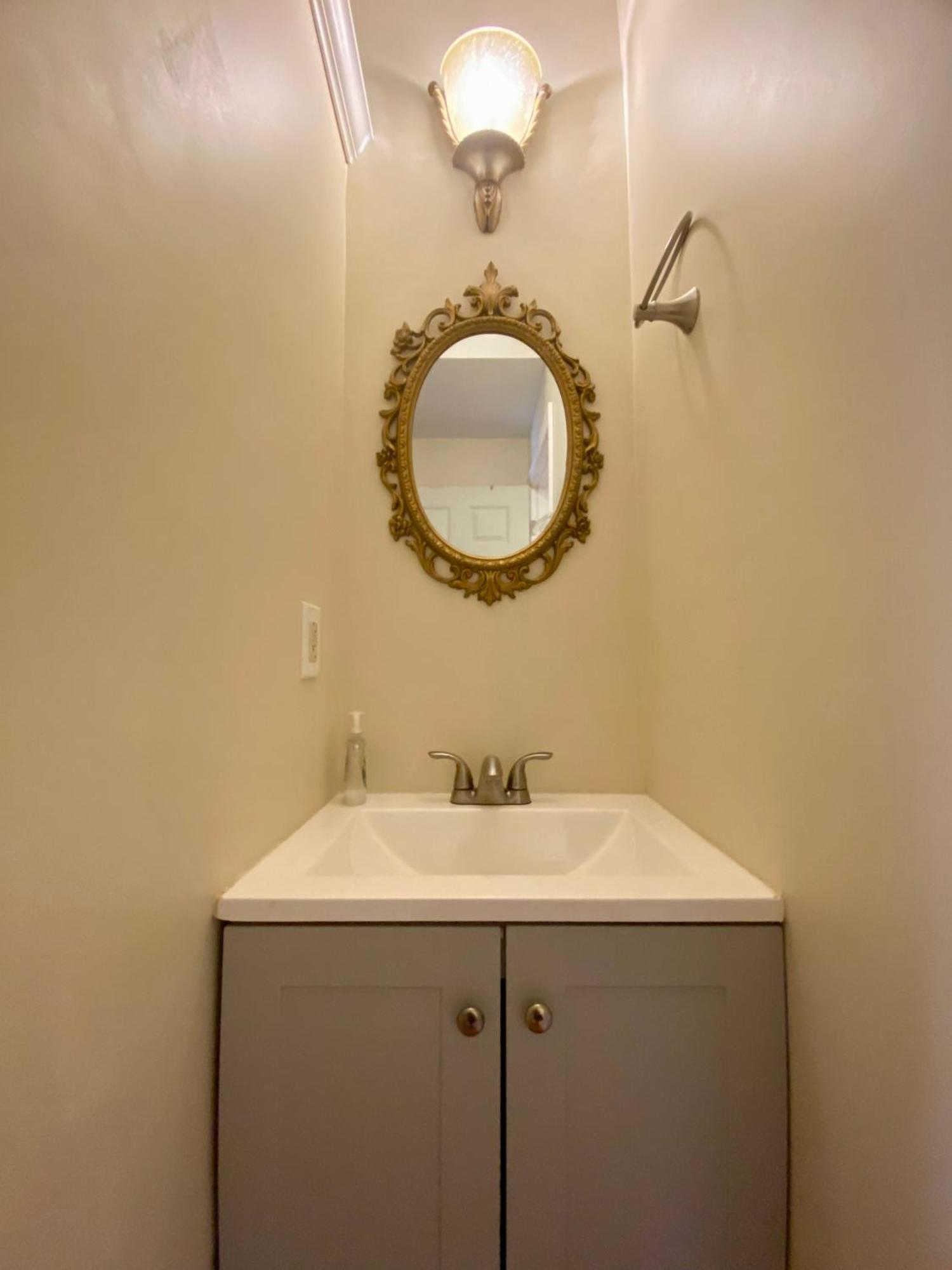Historic Townhouse Oasis With En-Suite Bathroom 费城 外观 照片