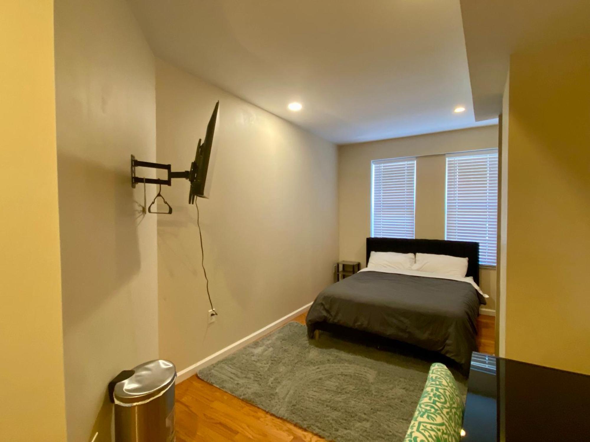 Historic Townhouse Oasis With En-Suite Bathroom 费城 外观 照片